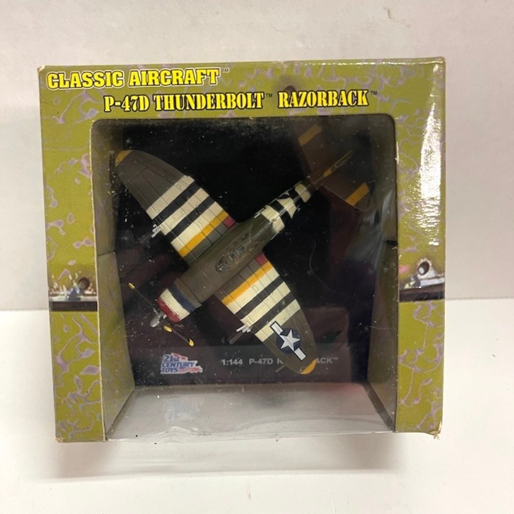 21st Century Toys 1:144 P-47D Thunderbolt Razorback WWII Model Airplane NOS
